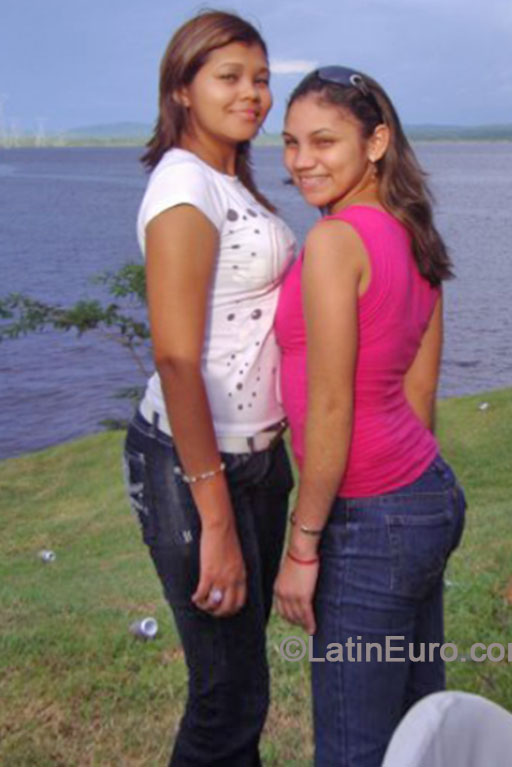 Date this georgeous Venezuela girl Angi from Puerto Ordaz VE110