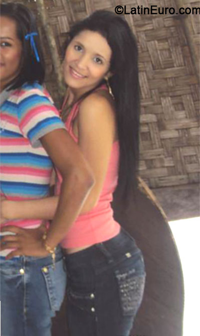 Date this happy Brazil girl Diana from Ipatinga BR8296