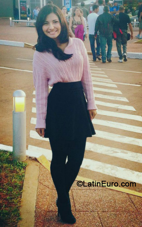 Date this cute Brazil girl Jackeline from Manaus BR8532