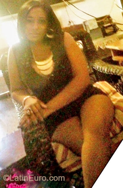 Date this hot Dominican Republic girl Urzula from Santodomingo DO18207