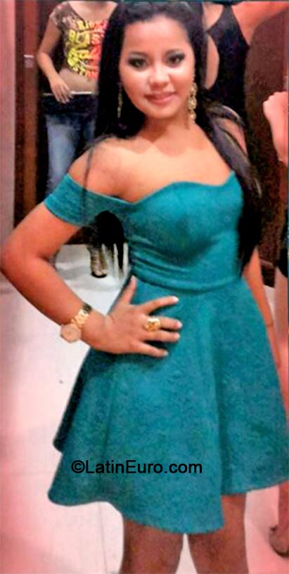 Date this passionate Brazil girl Fernanda from Sinop BR8525