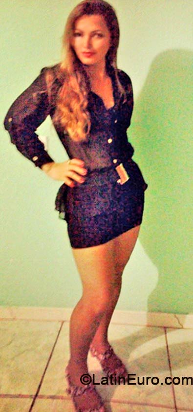 Date this voluptuous Brazil girl Joela from Jaru BR8533