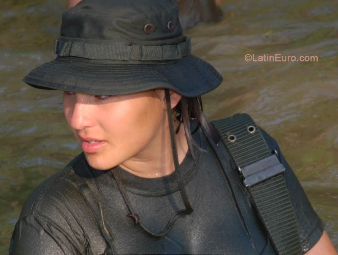 Date this exotic Venezuela girl Yulimar from San Cristobal VE139