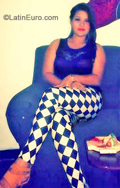 Date this foxy Venezuela girl Aransa from Maracaibo VE154