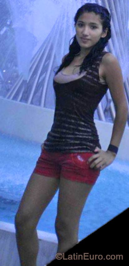 Date this sultry Peru girl Joselyn from Lima PE920
