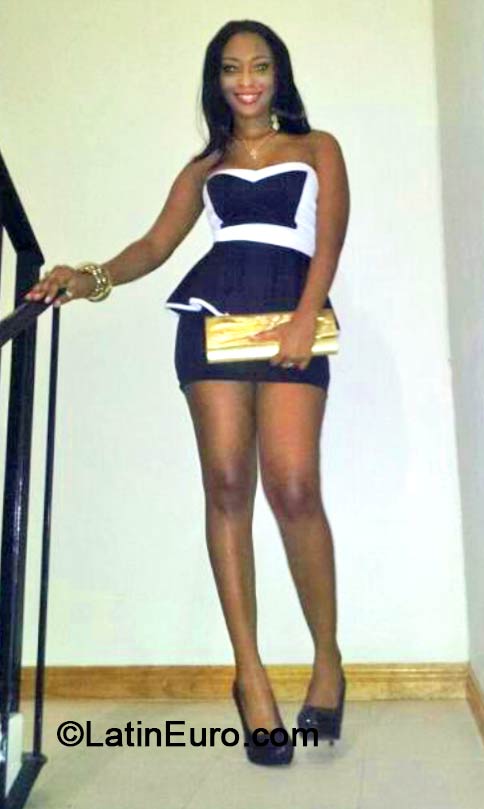Date this hard body Jamaica girl Laty from Kingston JM1578