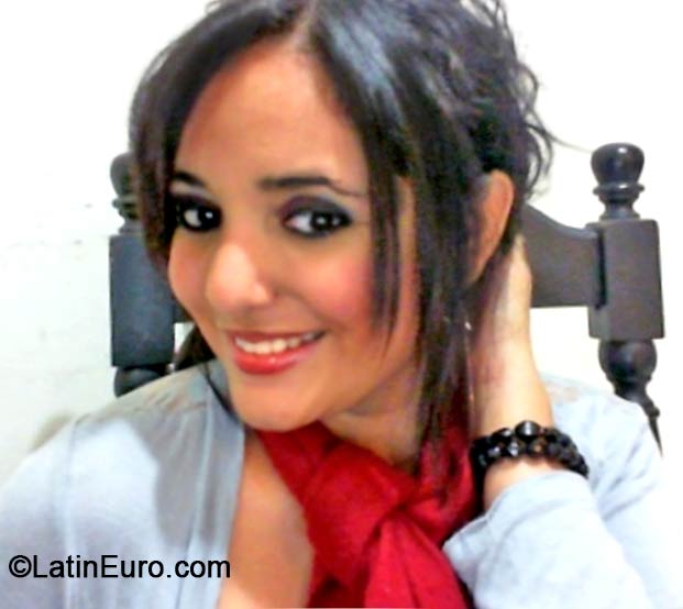 Date this charming Honduras girl Yadira from San Pedro Sula HN929