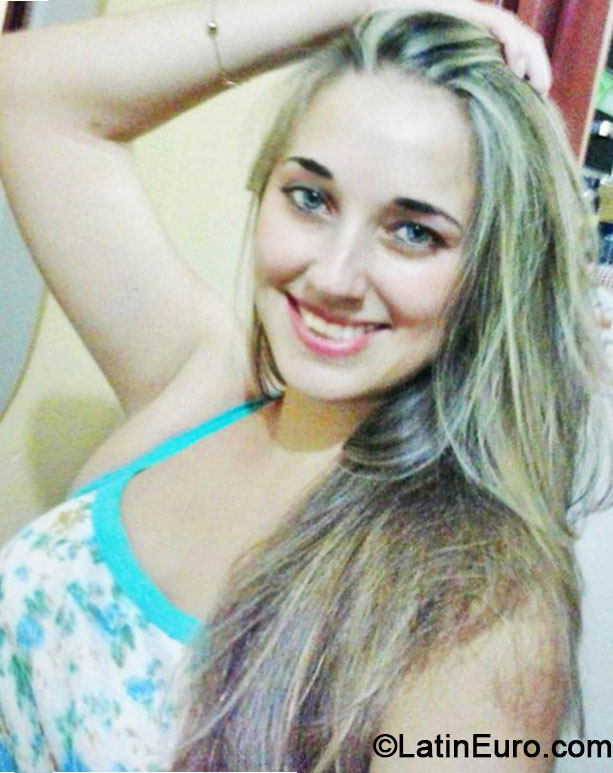 Date this hard body Brazil girl Lorena from Rio De Janeiro BR8697