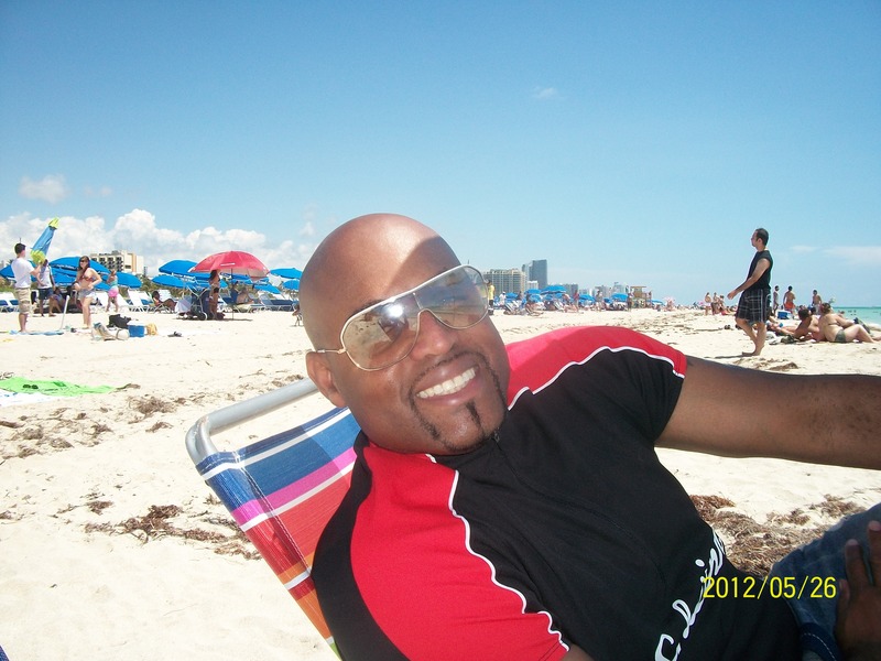 Date this nice looking United States man 4u2c from St Petersburg PA409