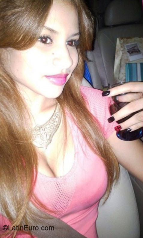 Date this attractive Dominican Republic girl Jolie from Santo Domingo DO18753