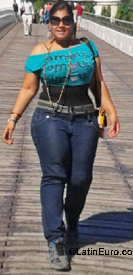 Date this attractive Venezuela girl Gilla from Guayana Ciudad VE201