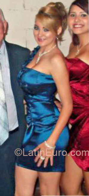 Date this tall Venezuela girl Isabel from Valencia VE206