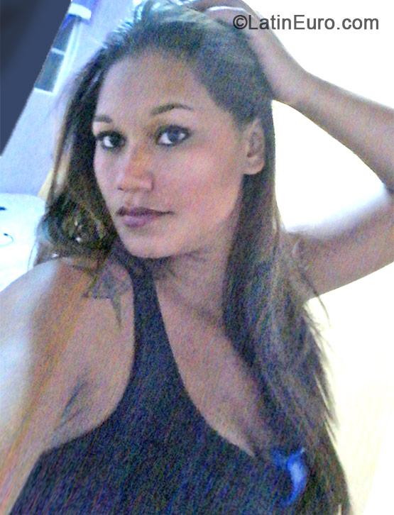 Date this foxy Brazil girl Jucara from Tiete BR8799