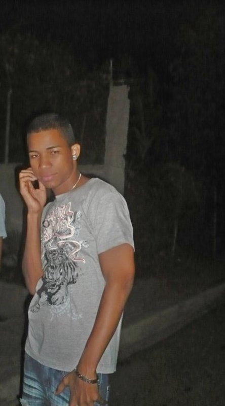 Date this hard body Dominican Republic man Jose ramon guil from San Todomingo DO19153