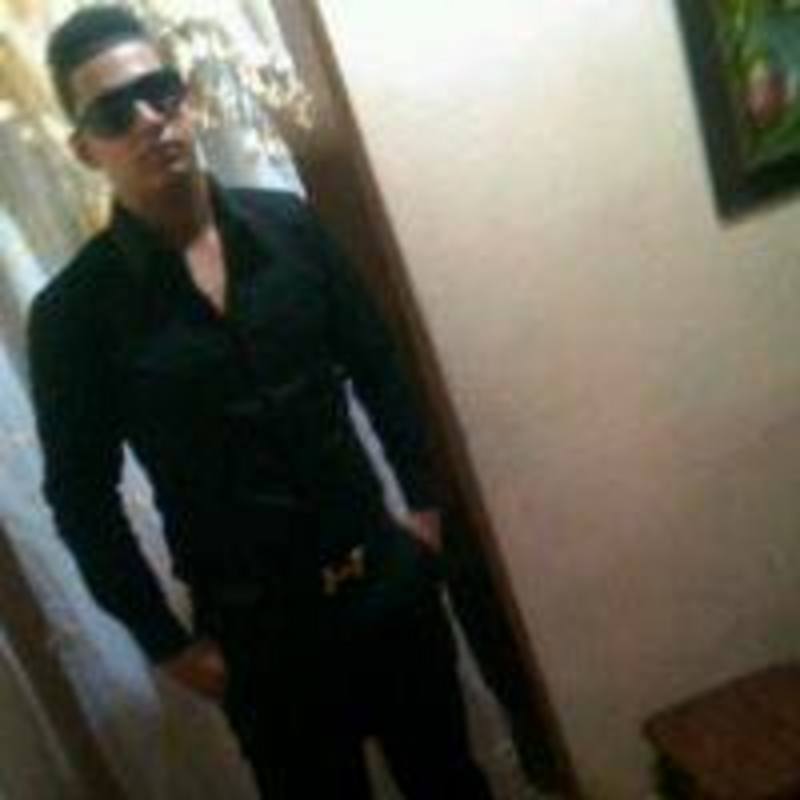 Date this voluptuous Dominican Republic man Javier from Santo Domingo DO19166