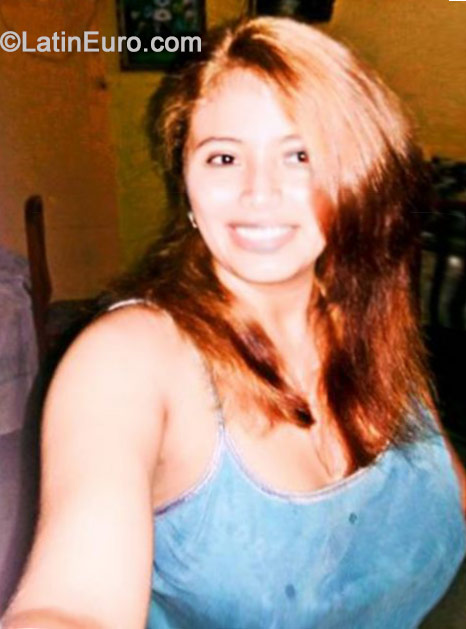 Date this georgeous Panama girl Natalia Yohana from Panama PA425