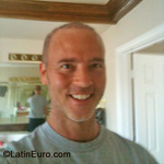 happy United States man  from Dallas US15055