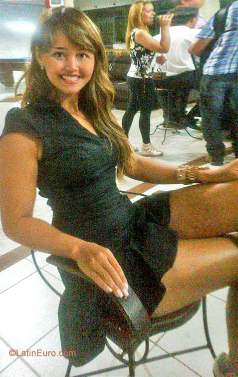 Date this attractive Brazil girl Lisa from Belo Horizonte BR8806