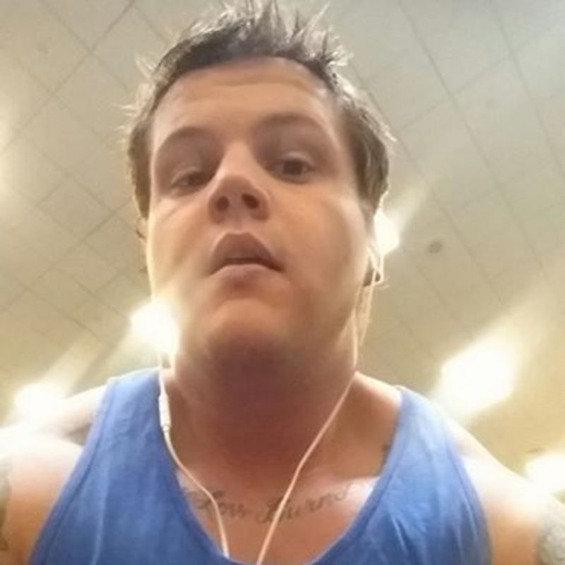 Date this hot United States man Johson from Montgomery US15057