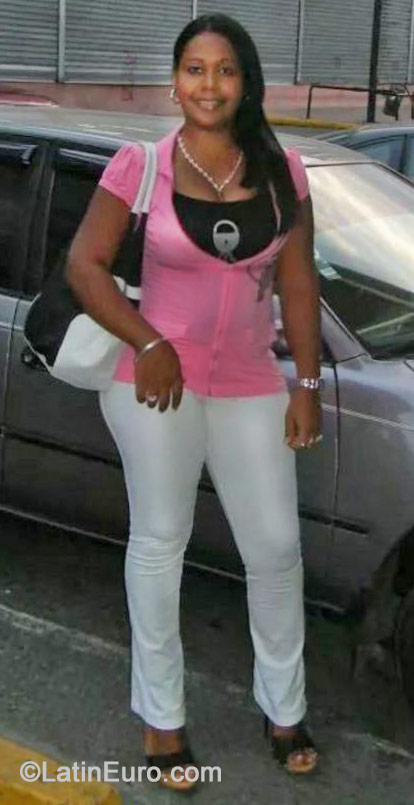 Date this hot Dominican Republic girl Tania from Santo Domingo DO19213