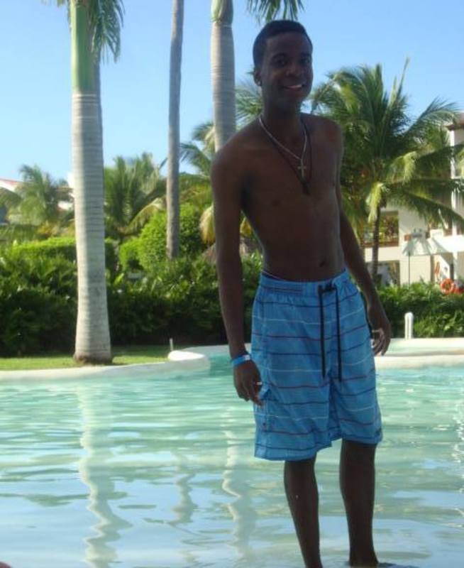 Date this nice looking Dominican Republic man Bladimir from La Romana DO19238