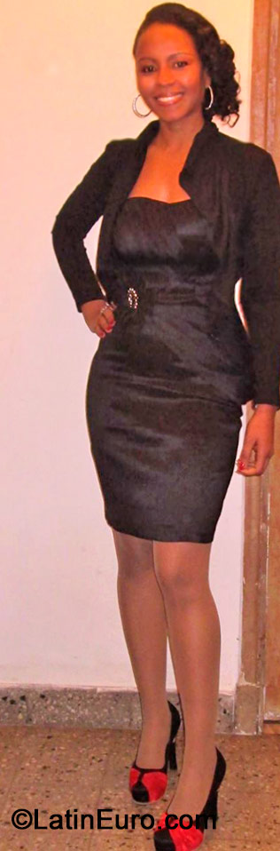 Date this attractive Argentina girl Nuevoamanecer76 from  CO15346