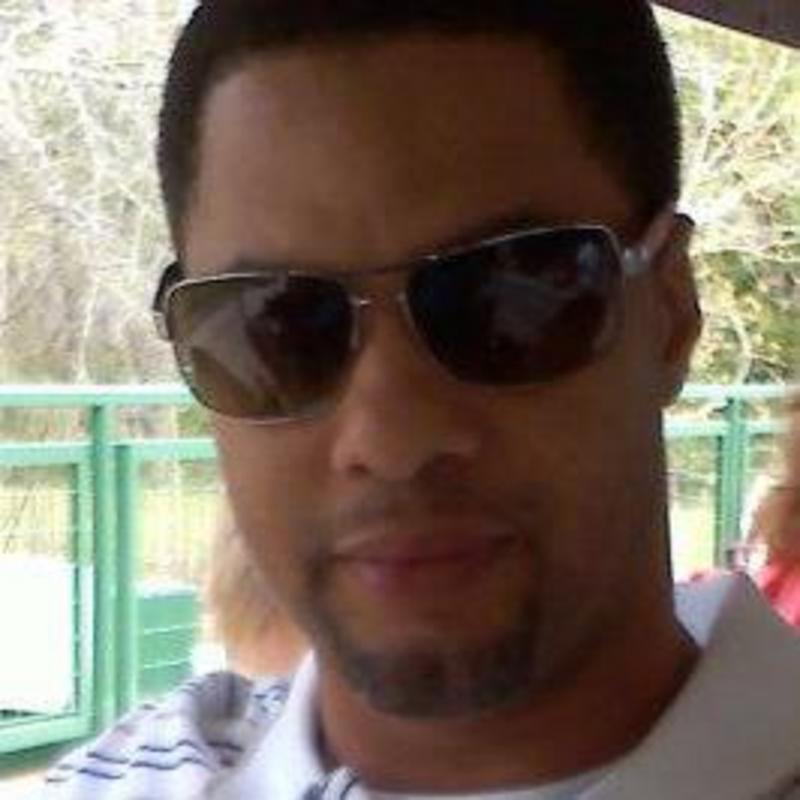 Date this pretty United States man Sool from New Orleans US15115