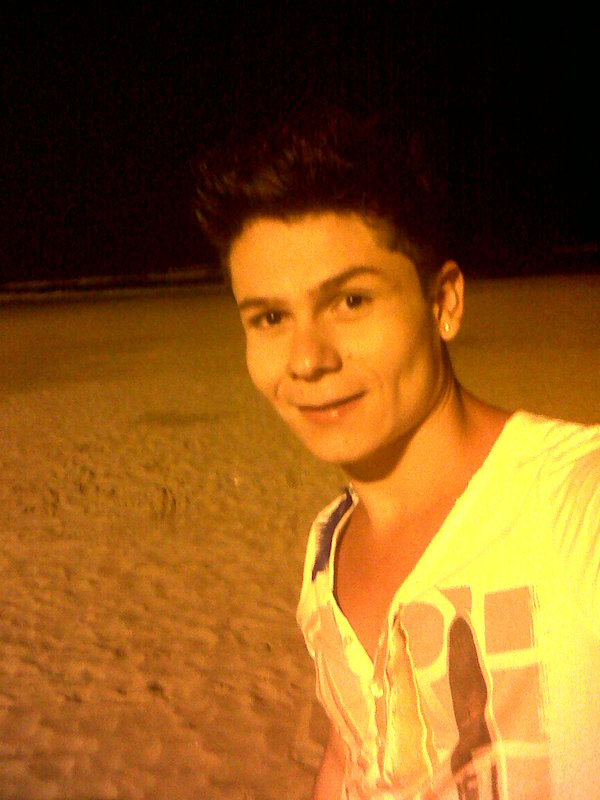 Date this gorgeous Colombia man Fabian from Bucaramanga CO15448