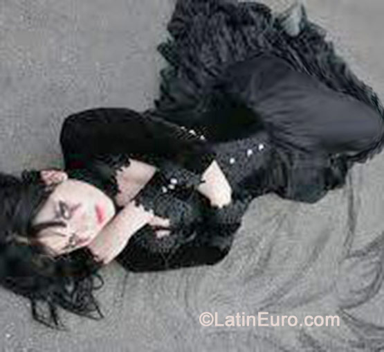 Date this voluptuous Honduras girl Aracely from Tegucigalpa HN1093
