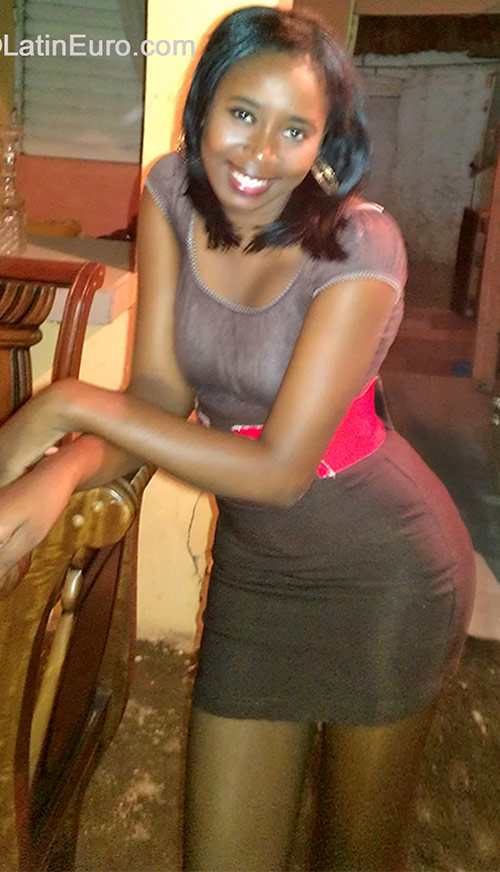 Date this tall Dominican Republic girl Yohanni from San Pedro De Macoris DO19457