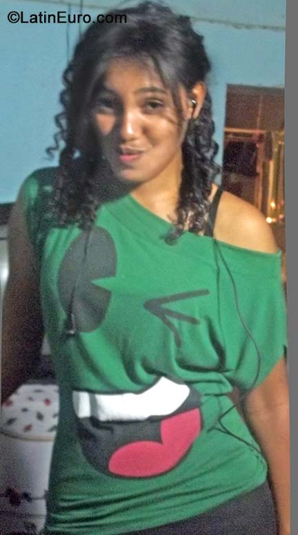 Date this voluptuous Brazil girl Hortencia from Petrolina BR8921