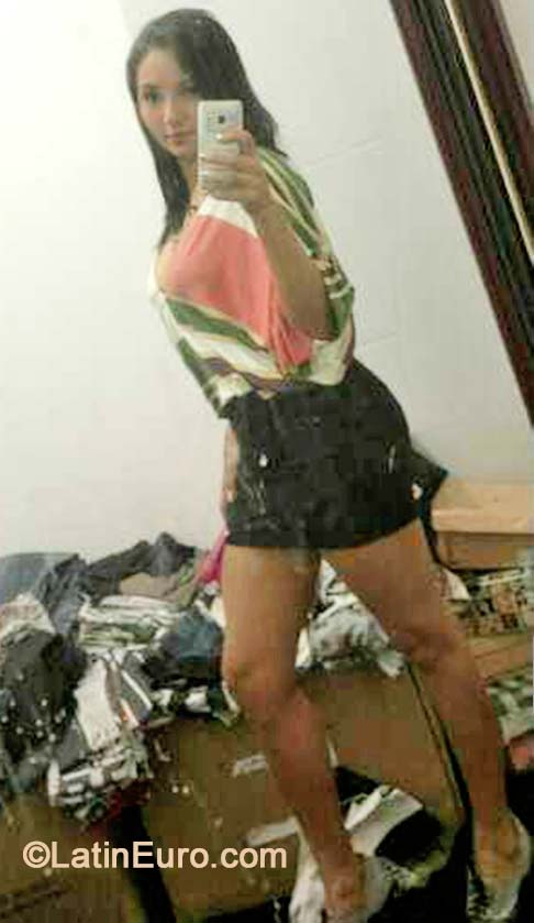 Date this funny Brazil girl Daiane from Manaus BR8922