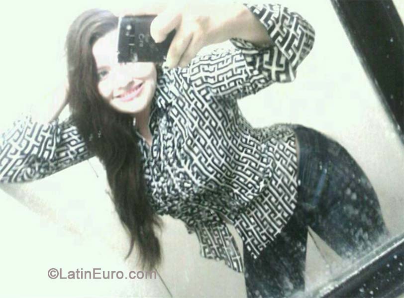 Date this exotic Mexico girl Scarlett from Culiacan MX1310