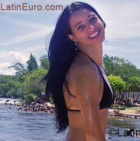 Date this stunning Brazil girl Livia from BRASILIA BR9004