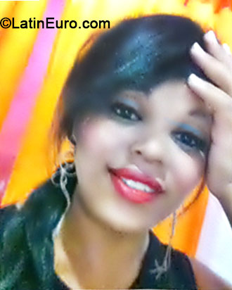 Date this lovely Brazil girl Janaina from Joao Pessoa BR8960