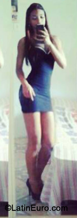 Date this cute Brazil girl Michely from Belo Horizonte BR8962