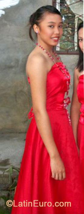 Date this attractive Philippines girl Jessa from Santiago City PH680