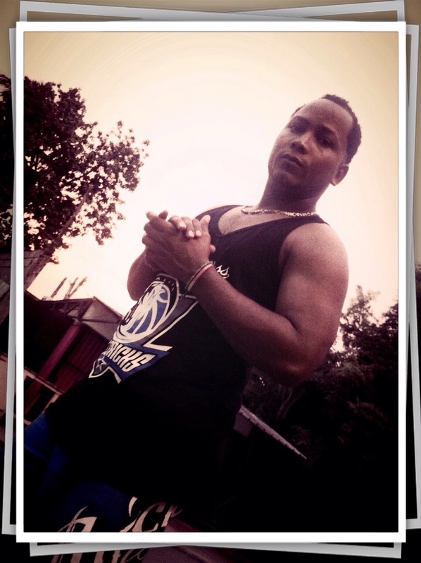 Date this exotic Dominican Republic man Gustavo from Santo Domingo DO19903