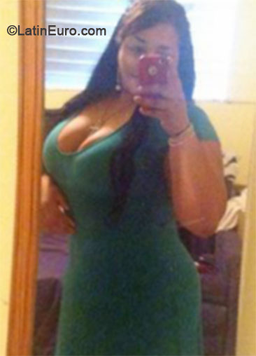 Date this tall Dominican Republic girl Yajaira from Santo Domingo DO26230
