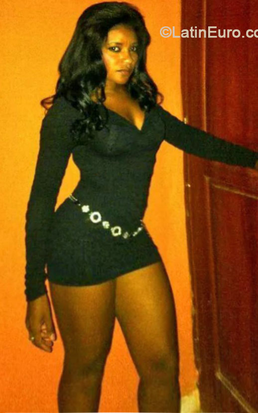 Date this exotic Dominican Republic girl Teresa from Santiago DO20003