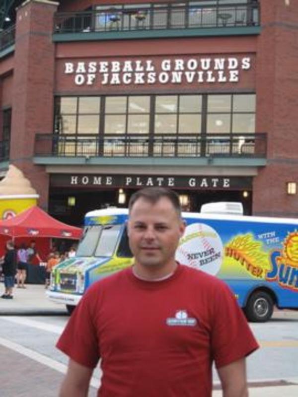 Date this good-looking United States man Lukaz from New York US15431