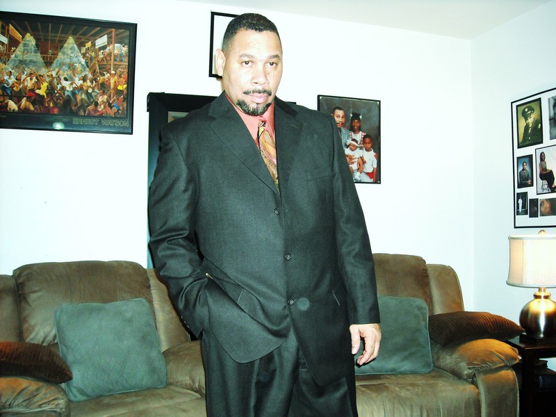 Date this stunning United States man James from Elizabrth US15442