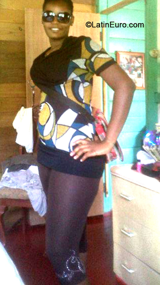 Date this fun Jamaica girl Amara from Montego bay JM1840