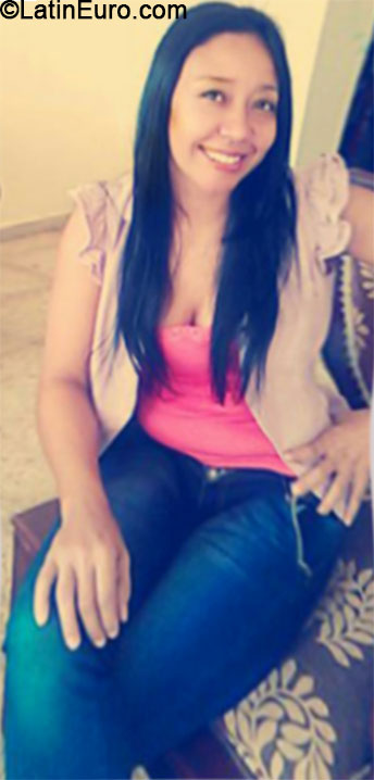 Date this young Dominican Republic girl Altagracia from Santo Domingo DO20077