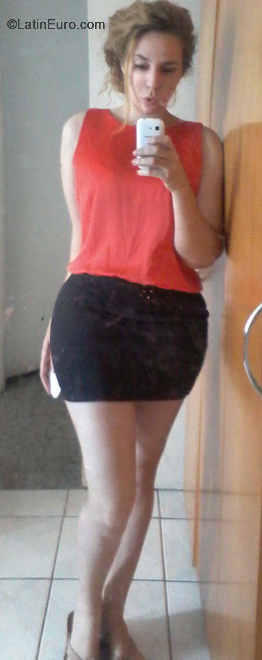 Date this young Brazil girl Julia from Fortaleza BR9410