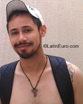funny Brazil man Lucas from Uberlandia BR9056