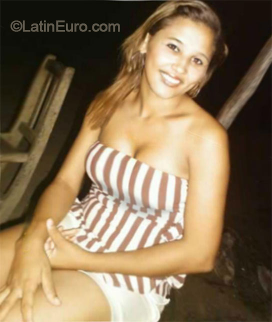 Date this georgeous Brazil girl Luiza from Fortaleza BR9067
