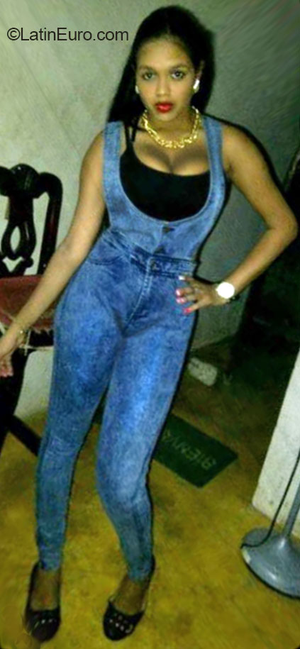 Date this exotic Dominican Republic girl Hillary from Puerto Plata DO20267