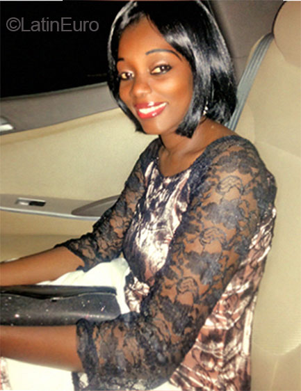 Date this young Niger girl Zara from Niamey NE5