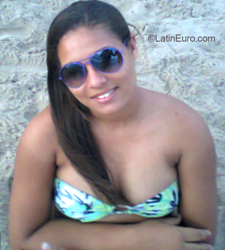 Date this sensual Brazil girl Tayna from Paulista BR9093